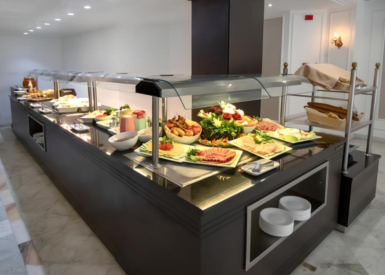 El Oumara Hotel 3*